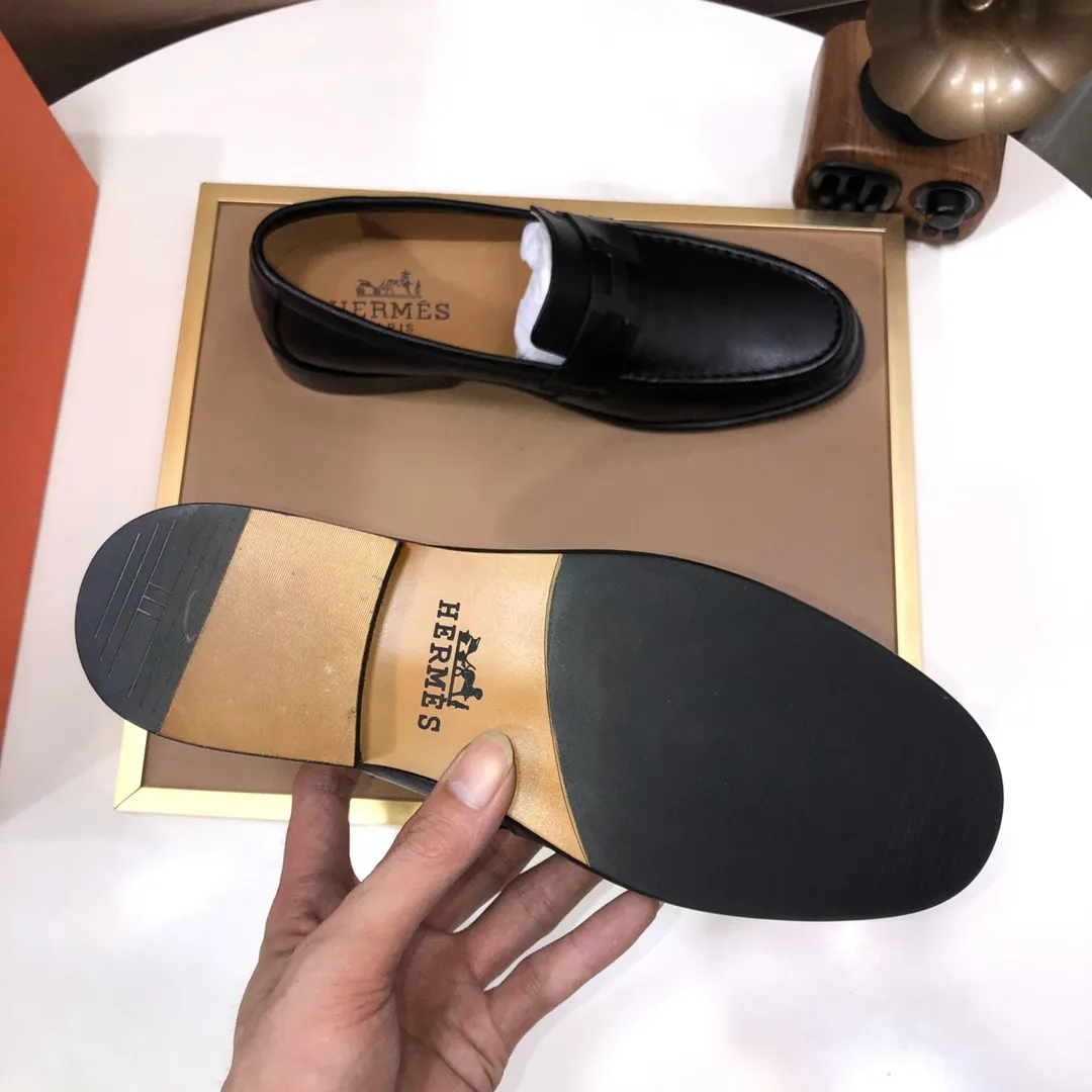 Men's shoes💰460💰[HERMES] (sheepskin lining)🍀Italian top luxury🍀He does not pursue novel styles and gorgeous colors, but attracts the favor of successful men with his flawless, elegant and classic style. Formal leather shoes This very comfortable, simple and stable style allows you to easily match any style! The pattern is absolutely 1:1 refined from the original case, and we strive for excellence in materials, imported cowhide + sheepskin lining💪💪💪extraordinary texture👍! .Black Brown Size: 38-45 (45 customized)